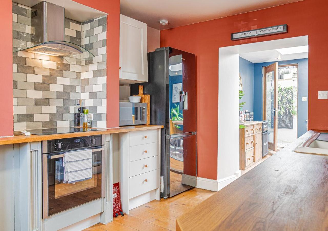 Maple Rose - 2 Bed With Garden In Minchinhampton! Villa Dış mekan fotoğraf